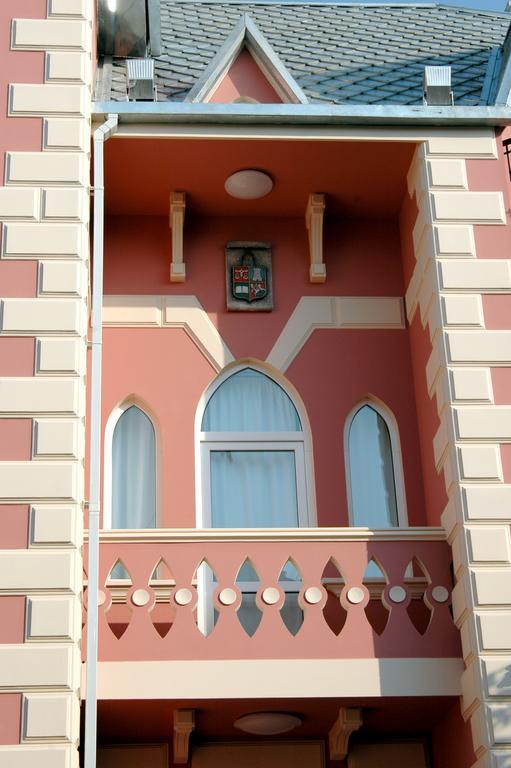 Rcheuli Hotel Batoemi Buitenkant foto