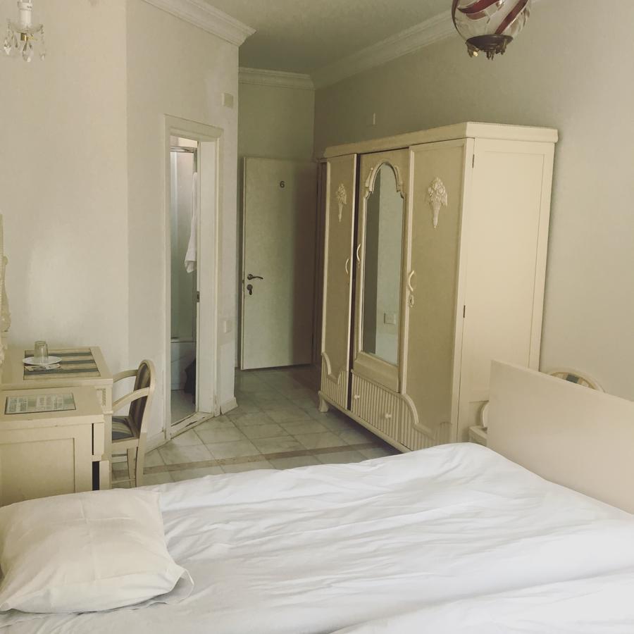 Rcheuli Hotel Batoemi Buitenkant foto